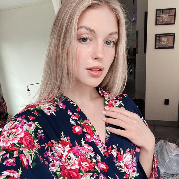 FLORAL ROBE - Picture 3 of 6